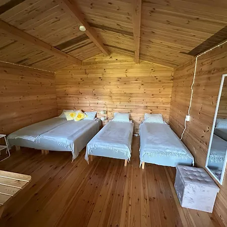 Karjamaa Garden Free Parking And Coffee 度假居 派尔努