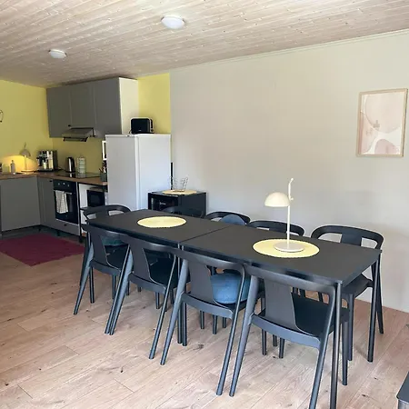 Karjamaa Garden Free Parking And Coffee 派尔努