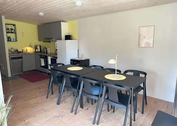 Karjamaa Garden Free Parking And Coffee Pärnu